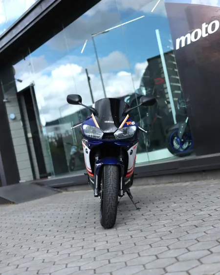 Yamaha YZF-R6 1999 – 27.708 km – Supersport Clássica – Motocar Vila das Aves | Santo Tirso Porto