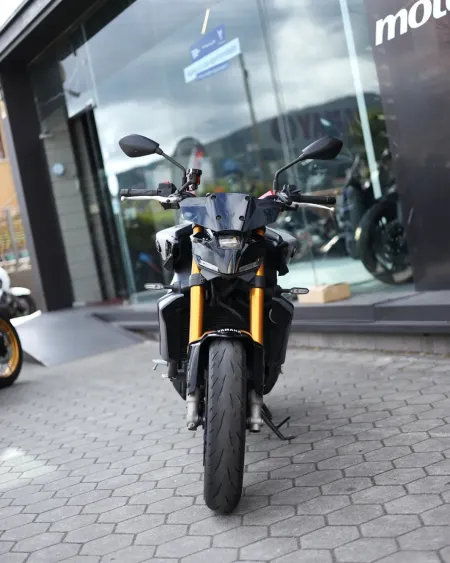 Yamaha MT-09 SP 2025 – 8.504 km – Suspensão Öhlins e Tecnologia Premium – Motocar Vila das Aves | Santo Tirso Porto