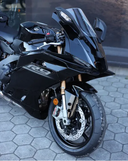 Yamaha R9 2026 Nova – Supersport 890cc – Motocar Vila das Aves | Santo Tirso Porto