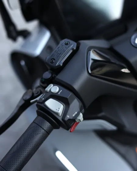 QJMotor Fort 125N 2026 – Scooter 125cc Nova – Motocar Vila das Aves | Santo Tirso Porto