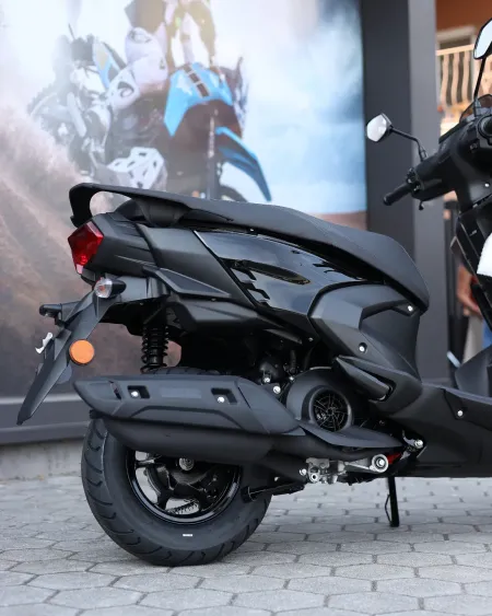 Yamaha RayZR 125 2026 Nova – Scooter Urbana Económica – Motocar Vila das Aves | Santo Tirso Porto
