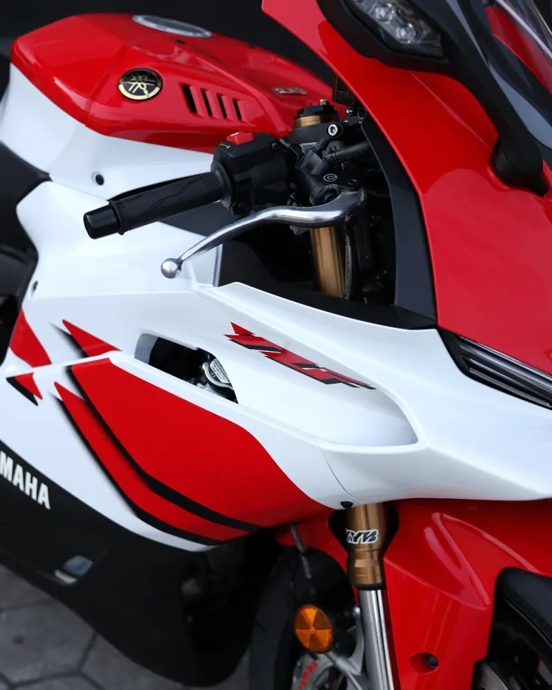 Yamaha R9 2026 70º Aniversário Nova – Supersport 890cc – Motocar Vila das Aves | Santo Tirso Porto