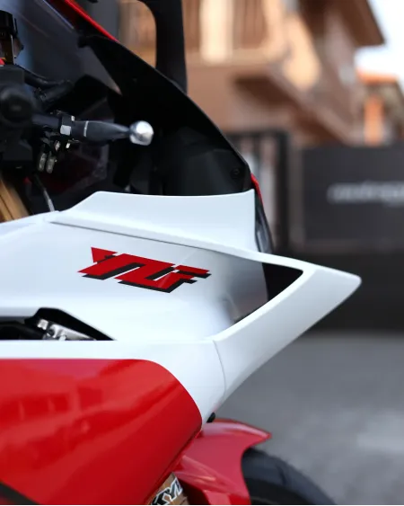 Yamaha R9 2026 70º Aniversário Nova – Supersport 890cc – Motocar Vila das Aves | Santo Tirso Porto