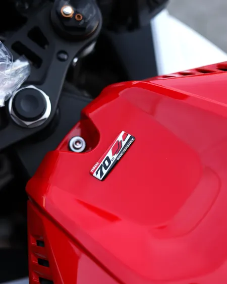 Yamaha R9 2026 70º Aniversário Nova – Supersport 890cc – Motocar Vila das Aves | Santo Tirso Porto
