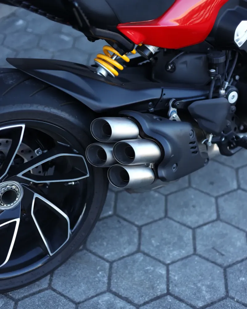 Ducati Diavel V4 2022 – 4.608 km – Muscle Cruiser Premium – Motocar Vila das Aves | Santo Tirso Porto