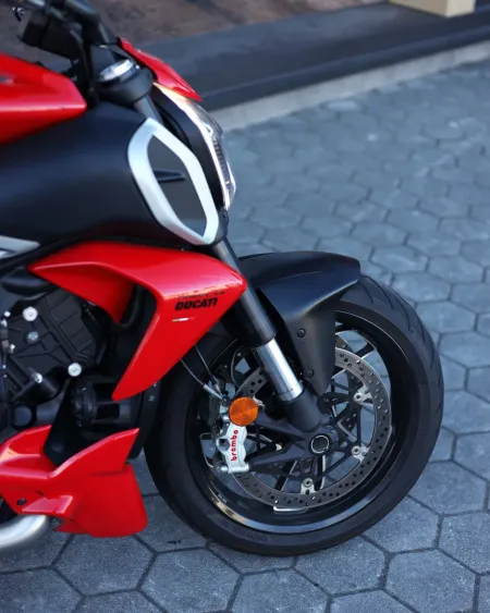 Ducati Diavel V4 2022 – 4.608 km – Muscle Cruiser Premium – Motocar Vila das Aves | Santo Tirso Porto
