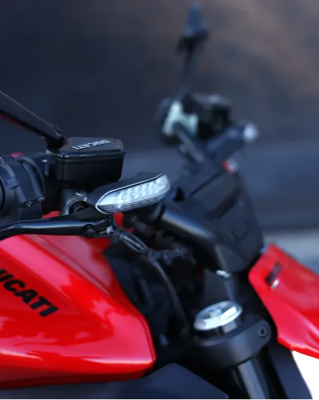 Ducati Diavel V4 2022 – 4.608 km – Muscle Cruiser Premium – Motocar Vila das Aves | Santo Tirso Porto