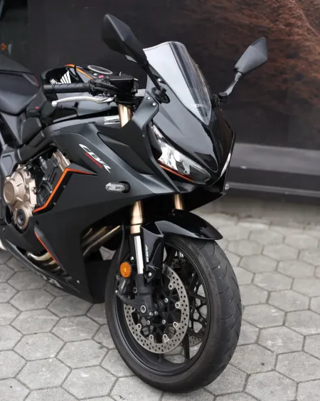 Honda CBR650R 2022 – 20.943 km – Desportiva 4 Cilindros – Motocar Vila das Aves | Santo Tirso Porto