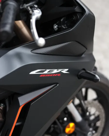 Honda CBR650R 2022 – 20.943 km – Desportiva 4 Cilindros – Motocar Vila das Aves | Santo Tirso Porto