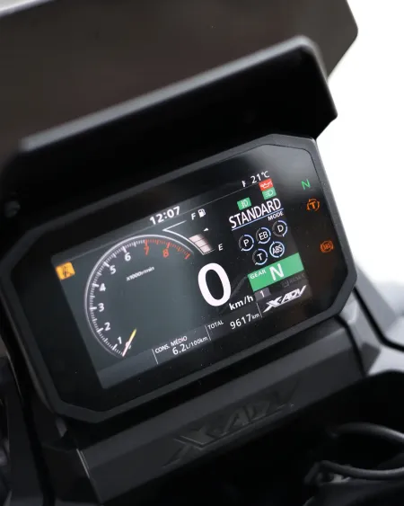 Honda X-ADV 750 2022 – 9.617 km – Scooter Adventure – Motocar Vila das Aves | Santo Tirso Porto