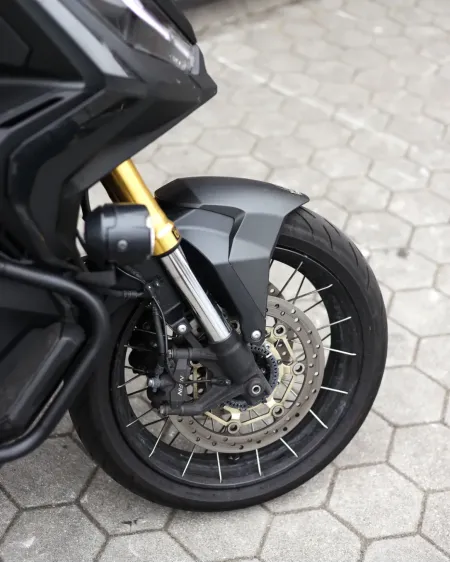Honda X-ADV 750 2022 – 9.617 km – Scooter Adventure – Motocar Vila das Aves | Santo Tirso Porto