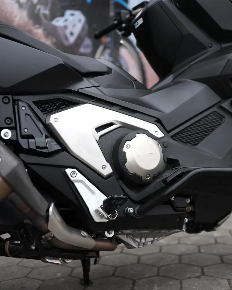 Honda X-ADV 750 2022 – 9.617 km – Scooter Adventure – Motocar Vila das Aves | Santo Tirso Porto