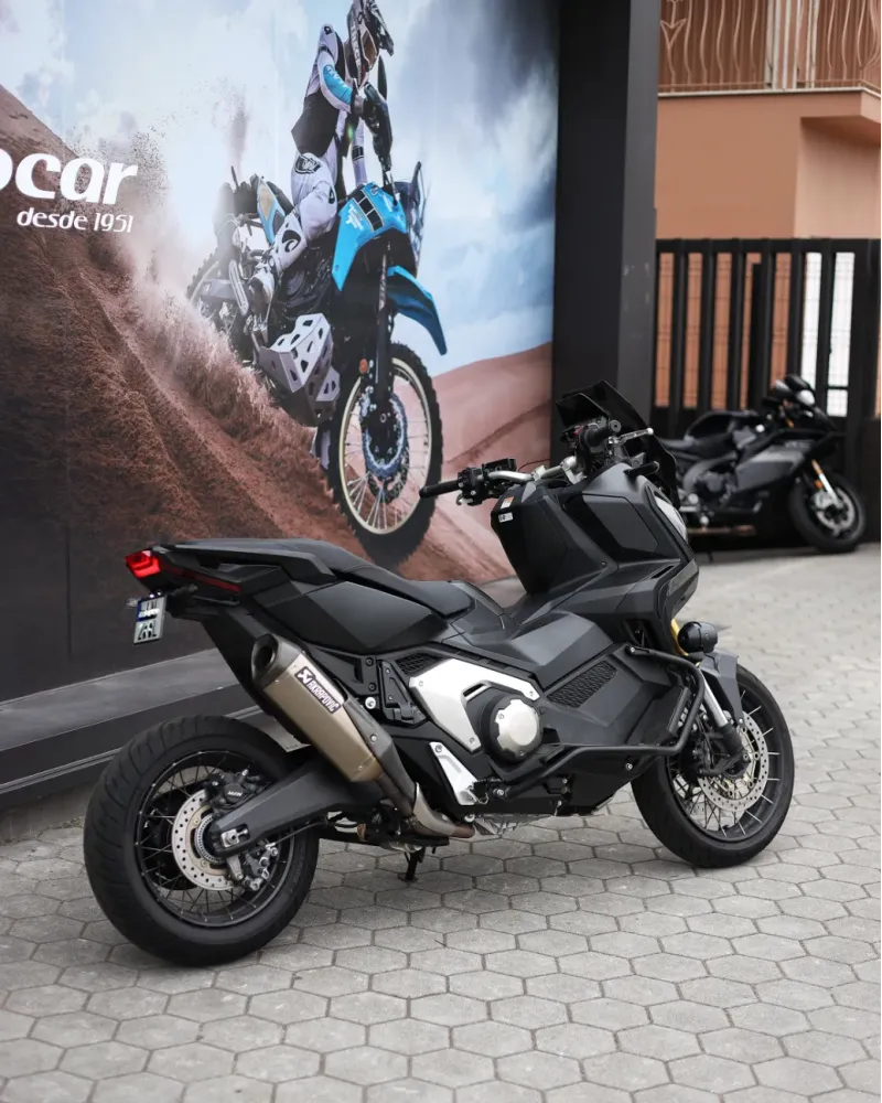 Honda X-ADV 750 2022 – 9.617 km – Scooter Adventure – Motocar Vila das Aves | Santo Tirso Porto