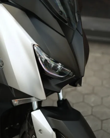 Yamaha XMAX 300 2018 – 25.449 km – Scooter GT Premium – Motocar Vila das Aves | Santo Tirso Porto