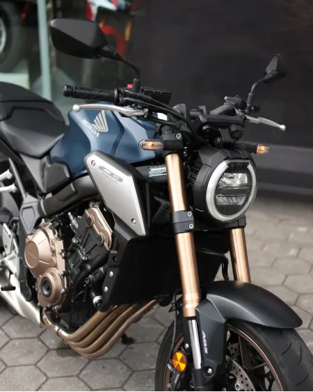 Honda CB650R 2020 – 27.998 km – Naked 4 Cilindros – Motocar Vila das Aves | Santo Tirso Porto