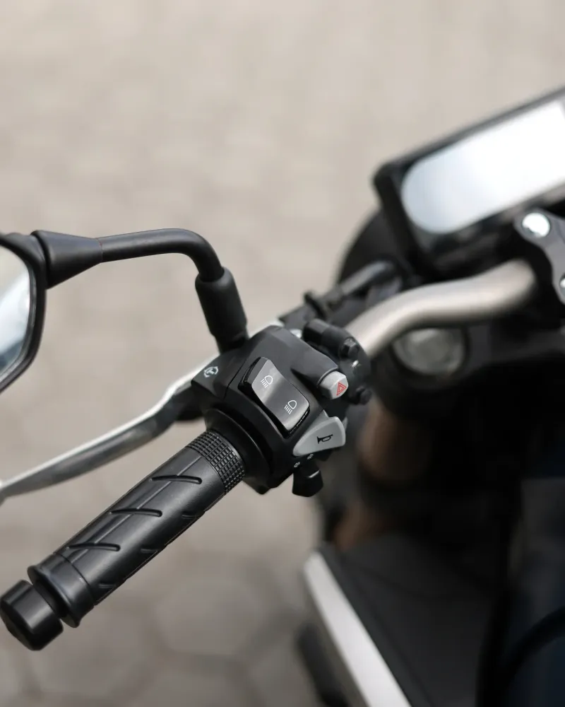 Honda CB650R 2020 – 27.998 km – Naked 4 Cilindros – Motocar Vila das Aves | Santo Tirso Porto