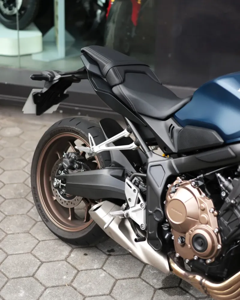 Honda CB650R 2020 – 27.998 km – Naked 4 Cilindros – Motocar Vila das Aves | Santo Tirso Porto