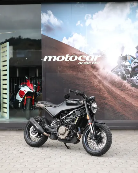 Husqvarna Svartpilen 2023 – 5.744 km – Naked Scrambler – Motocar Vila das Aves | Santo Tirso Porto