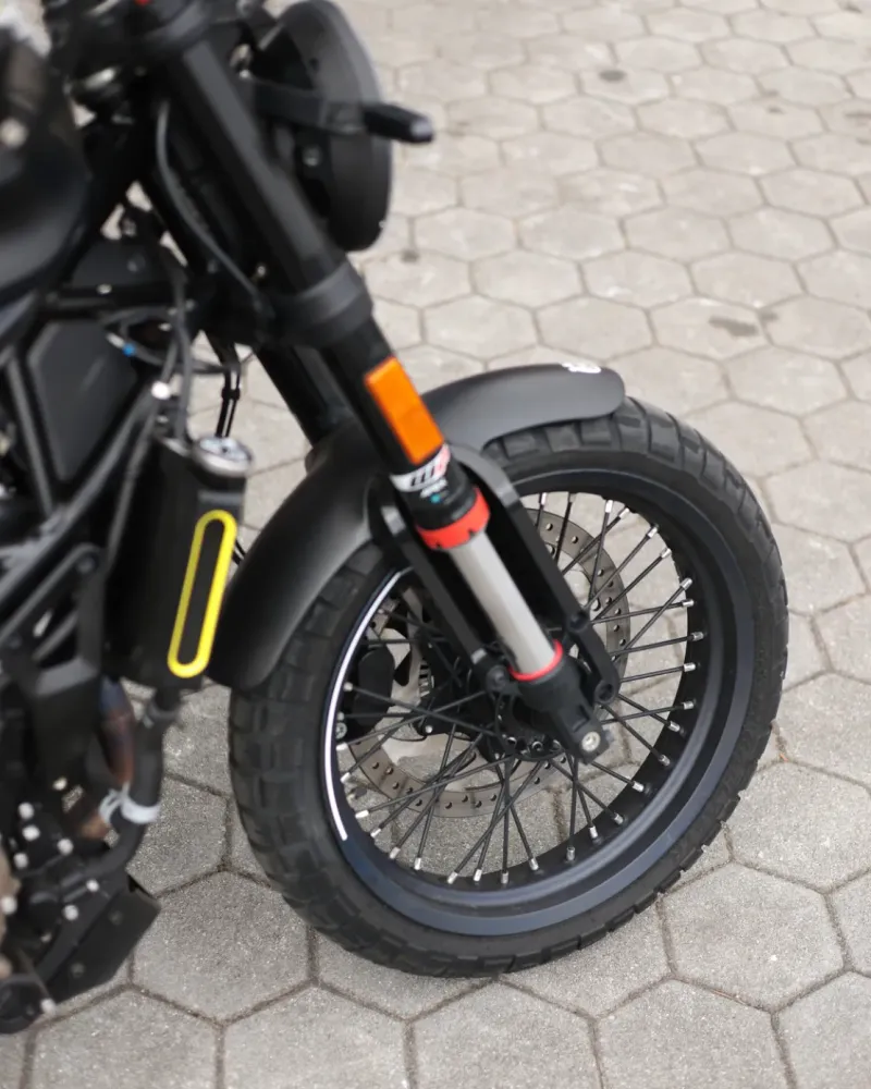 Husqvarna Svartpilen 2023 – 5.744 km – Naked Scrambler – Motocar Vila das Aves | Santo Tirso Porto