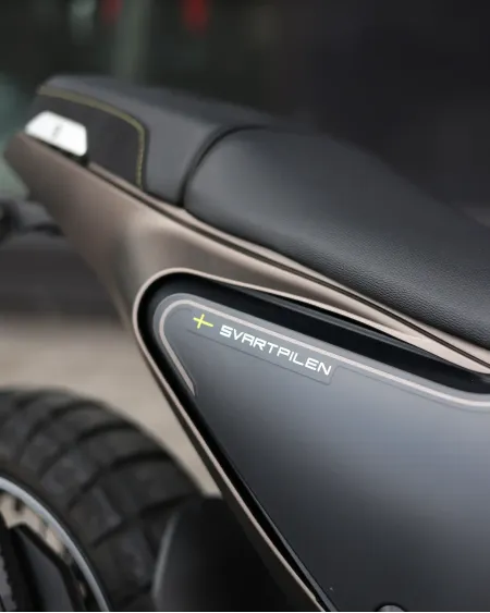 Husqvarna Svartpilen 2023 – 5.744 km – Naked Scrambler – Motocar Vila das Aves | Santo Tirso Porto