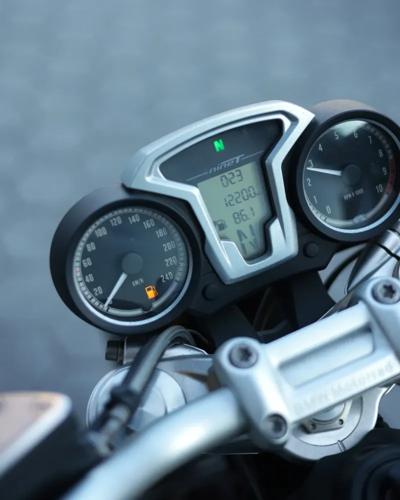 BMW R nineT 2014 – 12.200 km – Roadster Heritage – Motocar Vila das Aves | Santo Tirso Porto