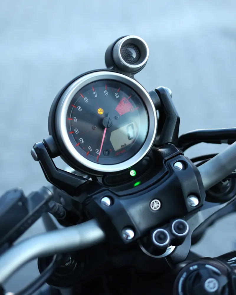 Yamaha VMAX 1700 Carbon Akrapovic Edition 2015 – 46.719 km – Motocar Vila das Aves | Santo Tirso Porto