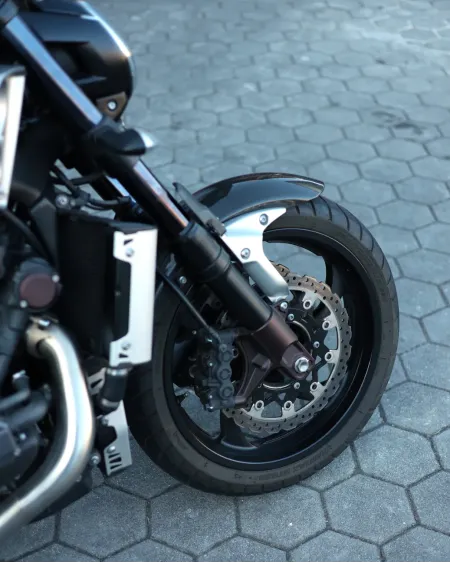Yamaha VMAX 1700 Carbon Akrapovic Edition 2015 – 46.719 km – Motocar Vila das Aves | Santo Tirso Porto