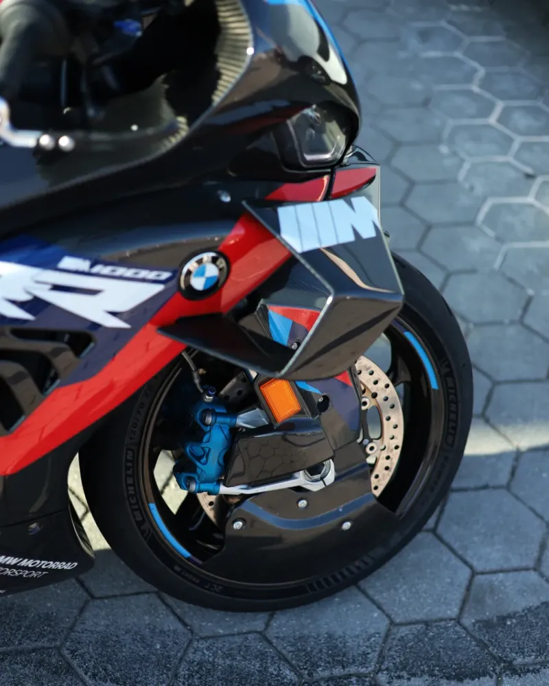 BMW M 1000 RR 2024 – 5.595 km – Superbike 212 cv – Motocar Vila das Aves | Santo Tirso Porto