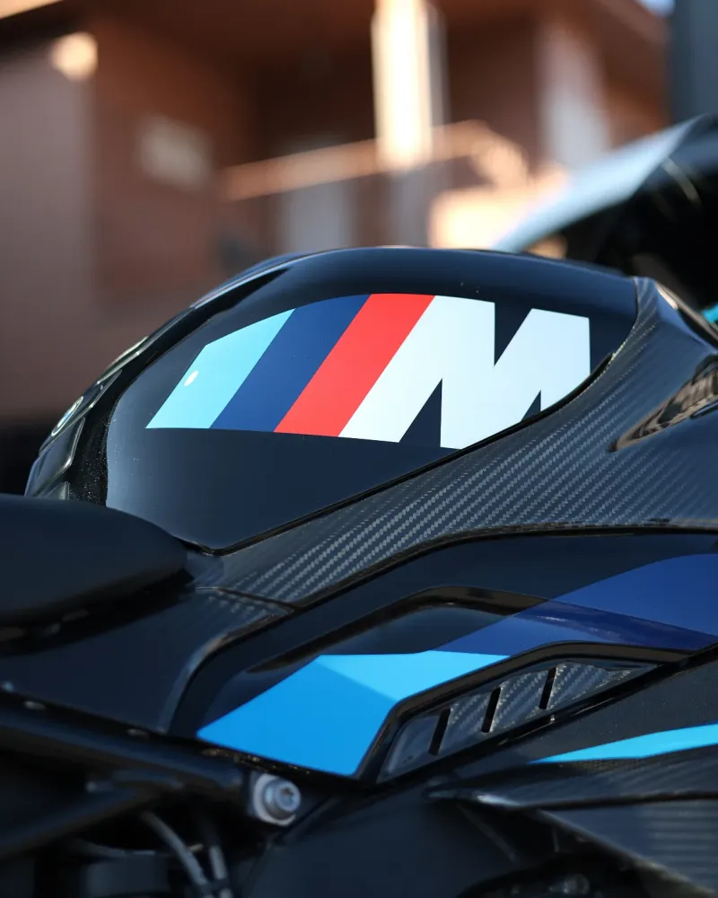 BMW M 1000 RR 2024 – 5.595 km – Superbike 212 cv – Motocar Vila das Aves | Santo Tirso Porto