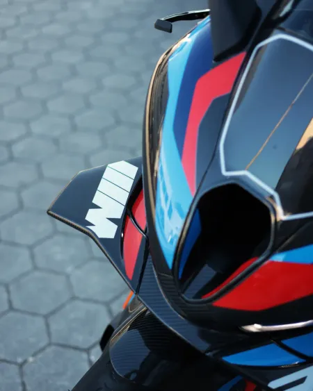 BMW M 1000 RR 2024 – 5.595 km – Superbike 212 cv – Motocar Vila das Aves | Santo Tirso Porto