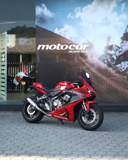 Honda CBR650R 2022 – 17.611 km – 4 Cilindros – Motocar Vila das Aves | Santo Tirso Porto