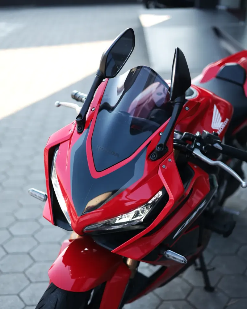 Honda CBR650R 2022 – 17.611 km – 4 Cilindros – Motocar Vila das Aves | Santo Tirso Porto