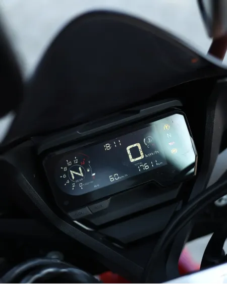 Honda CBR650R 2022 – 17.611 km – 4 Cilindros – Motocar Vila das Aves | Santo Tirso Porto